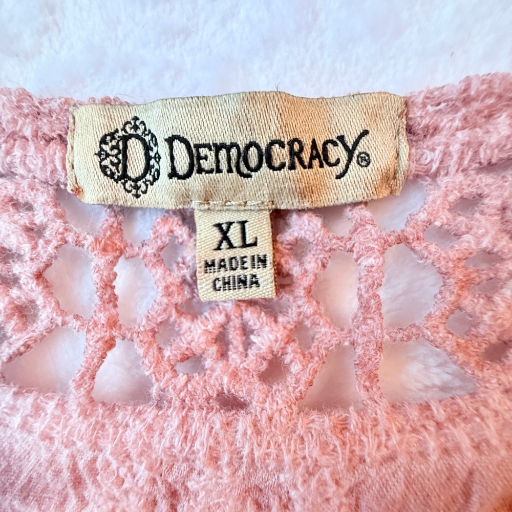 Democracy Dusty Pink Crochet Lace Bell Sleeve Blouse XL Boho Romantic - Picture 9 of 10